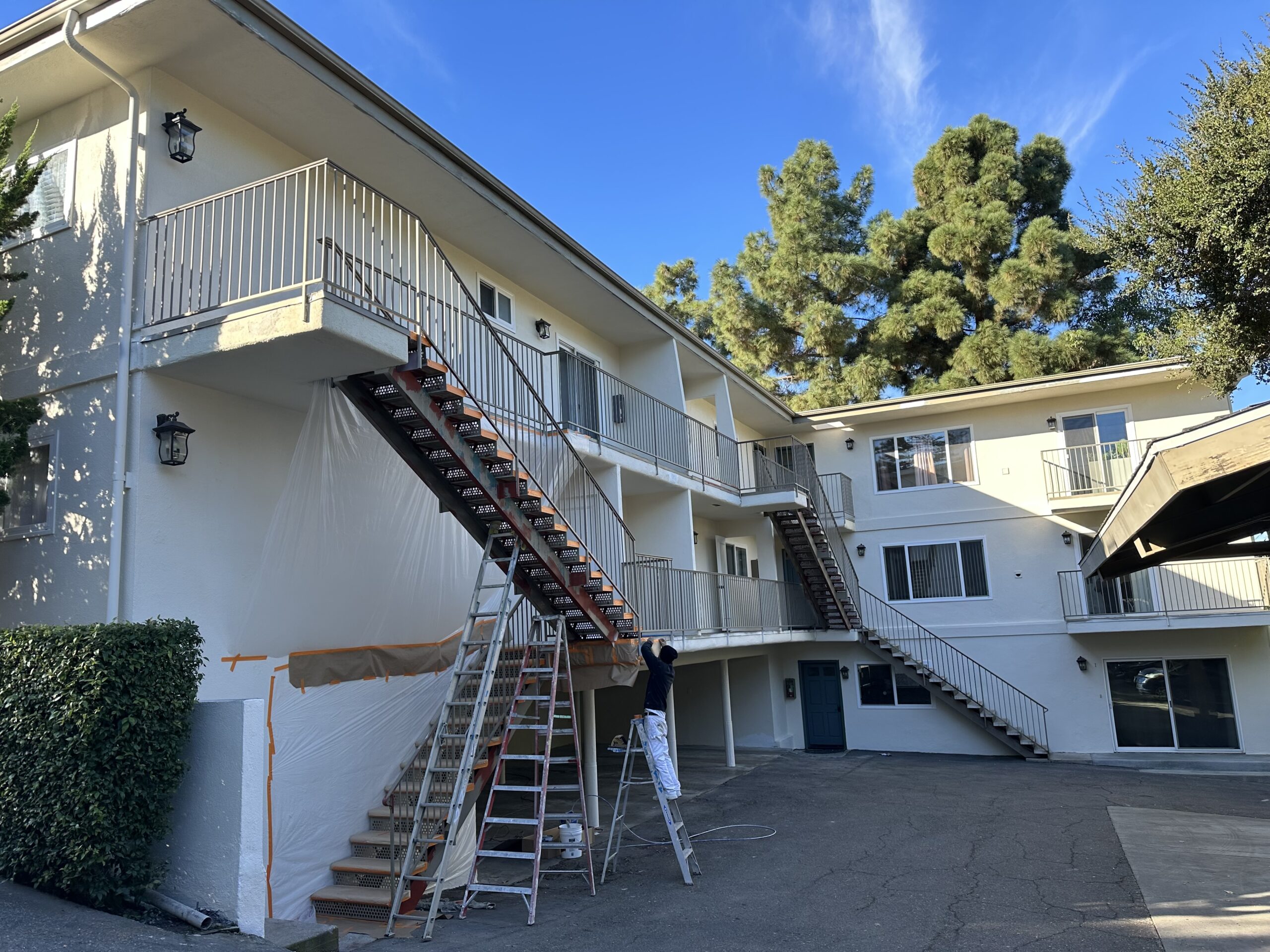 Santa Barbara Apartment Complex